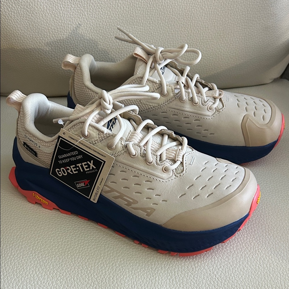 Brand New Altra Women's Olympus 6 Hike Low GTX Hiking Shoes Size 8.5